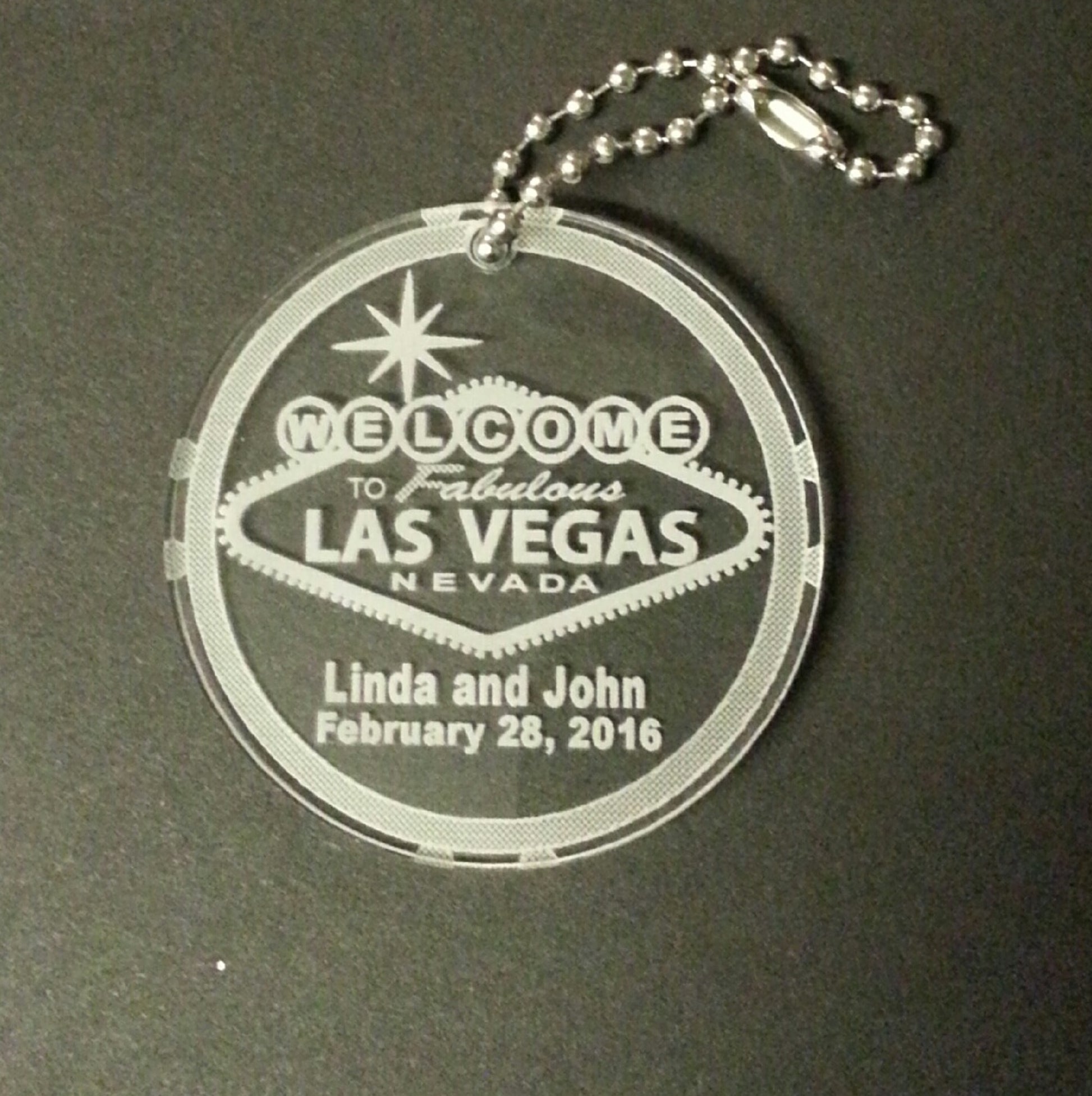 FinesseLaserDesigns Qty 25 Personalized Married or Welcome to Las Vegas Wedding Acrylic Key Chain Favors Poker Chip